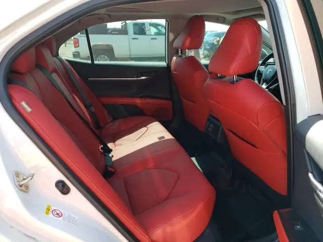 2019 TOYOTA CAMRY XSE