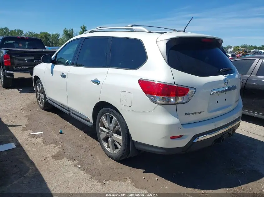 2015 NISSAN PATHFINDER PLATINUM