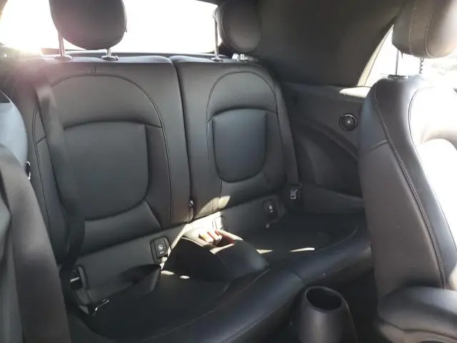 2019 MINI COOPER   