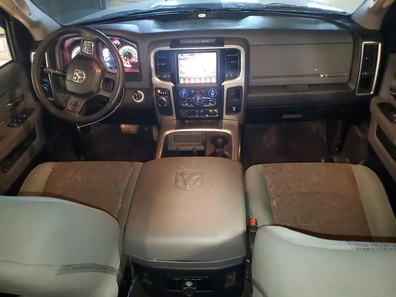 2017 RAM 1500 SLT  