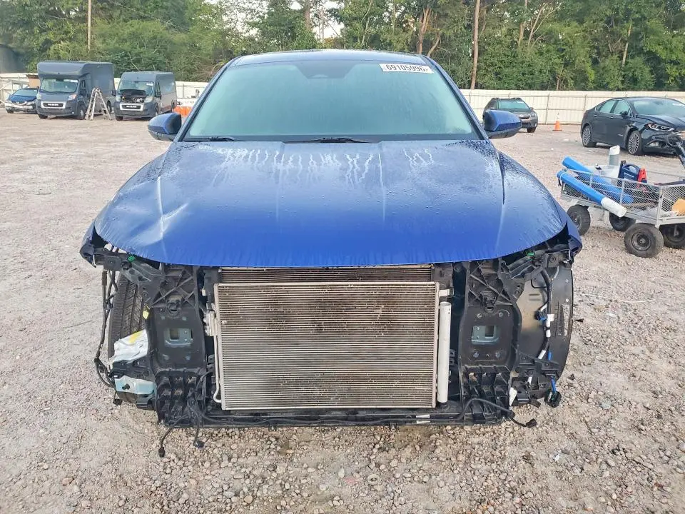 2023 HYUNDAI TUCSON SE  