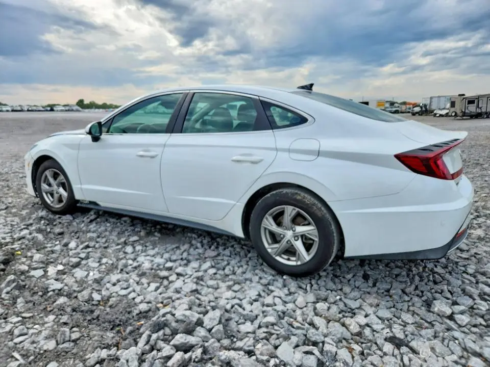 2021 HYUNDAI SONATA SE  