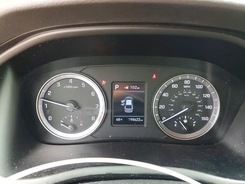 2018 HYUNDAI SONATA SE  