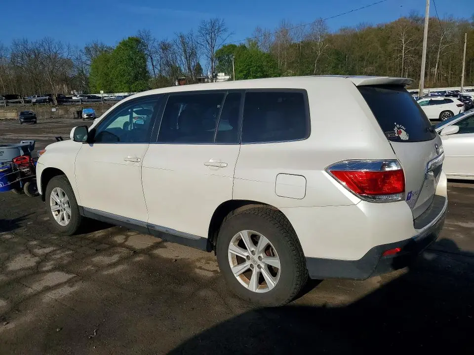 2013 TOYOTA HIGHLANDER BASE  