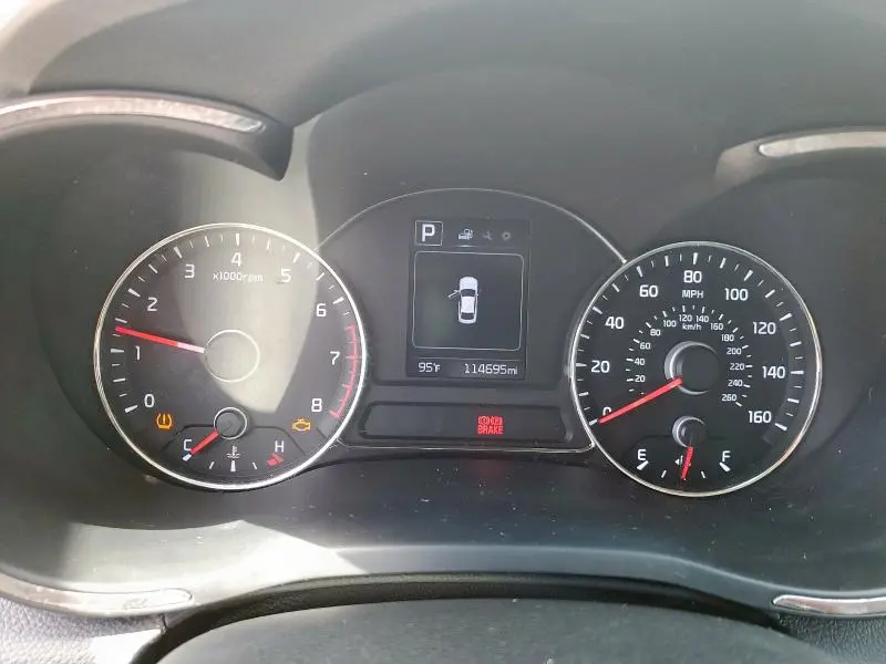 2017 KIA FORTE LX  
