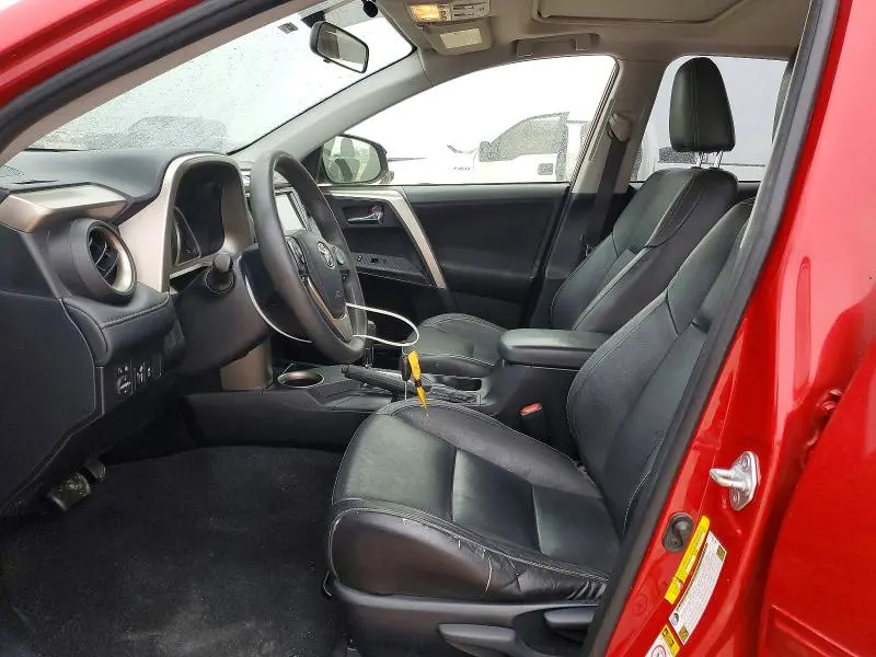 2014 TOYOTA RAV4 XLE  