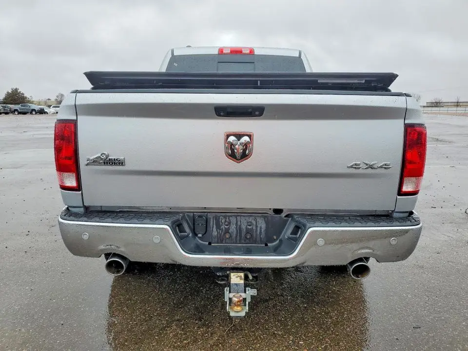 2014 RAM 1500 SLT  