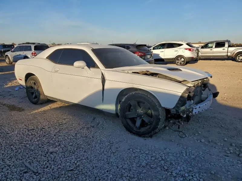 2015 DODGE CHALLENGER SXT  