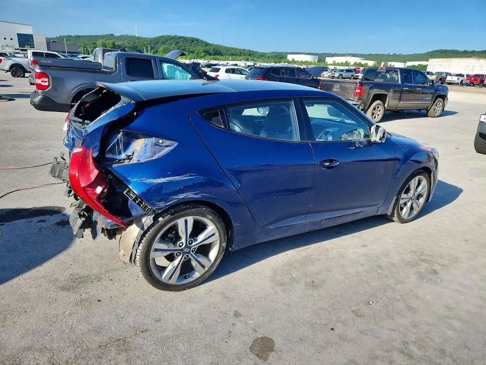 2016 HYUNDAI VELOSTER BASE  