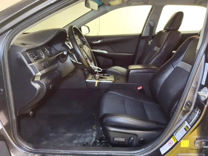 2014 TOYOTA CAMRY SE  