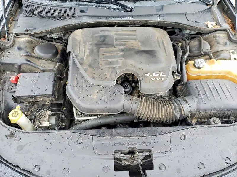 2016 DODGE CHARGER SXT  