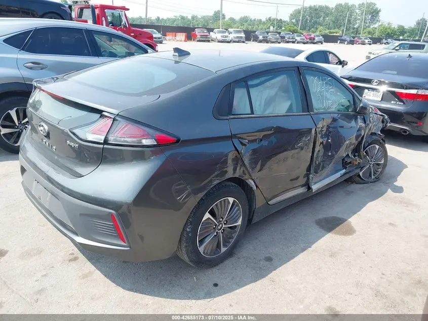 2021 HYUNDAI IONIQ PLUG-IN HYBRID SE