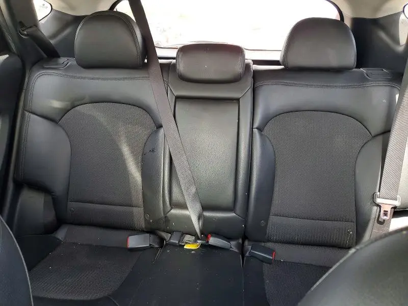 2011 HYUNDAI TUCSON GLS  