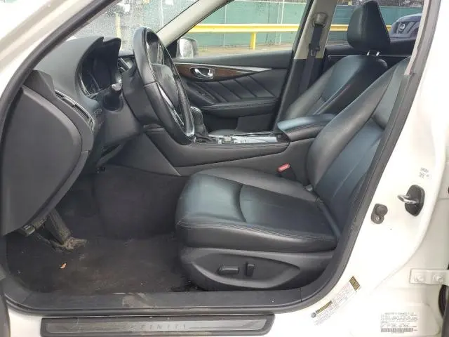 2018 INFINITI Q50 LUXE  