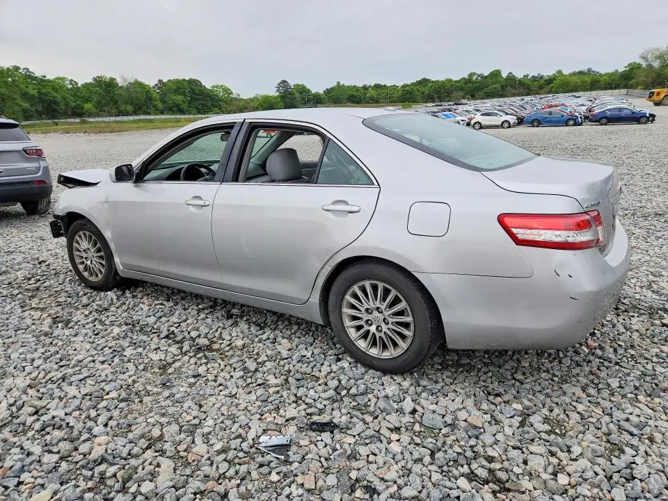 2010 TOYOTA CAMRY LE  
