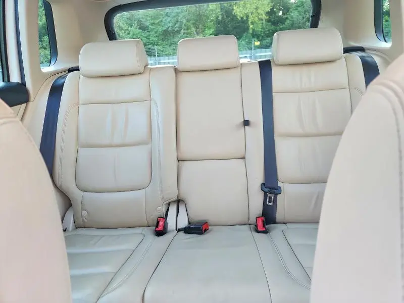 2011 VOLKSWAGEN TIGUAN S  
