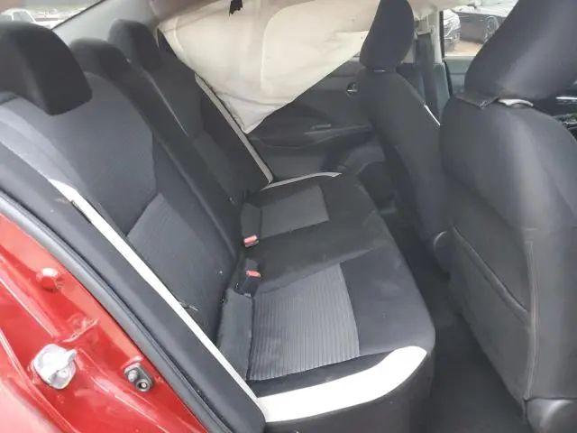 2022 NISSAN VERSA SV  