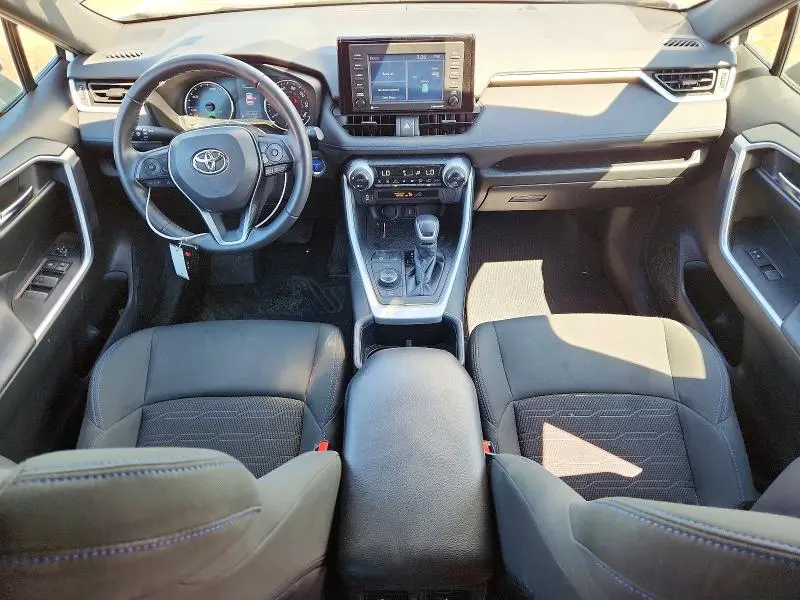 2022 TOYOTA RAV4 SE  