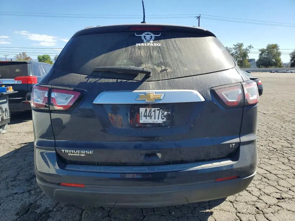 2017 CHEVROLET TRAVERSE LT  