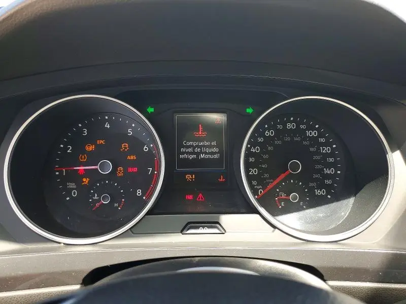 2021 VOLKSWAGEN TIGUAN SE  