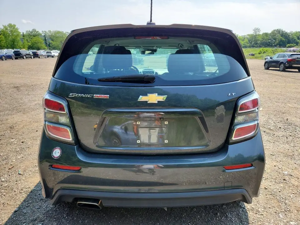 2017 CHEVROLET SONIC LT  