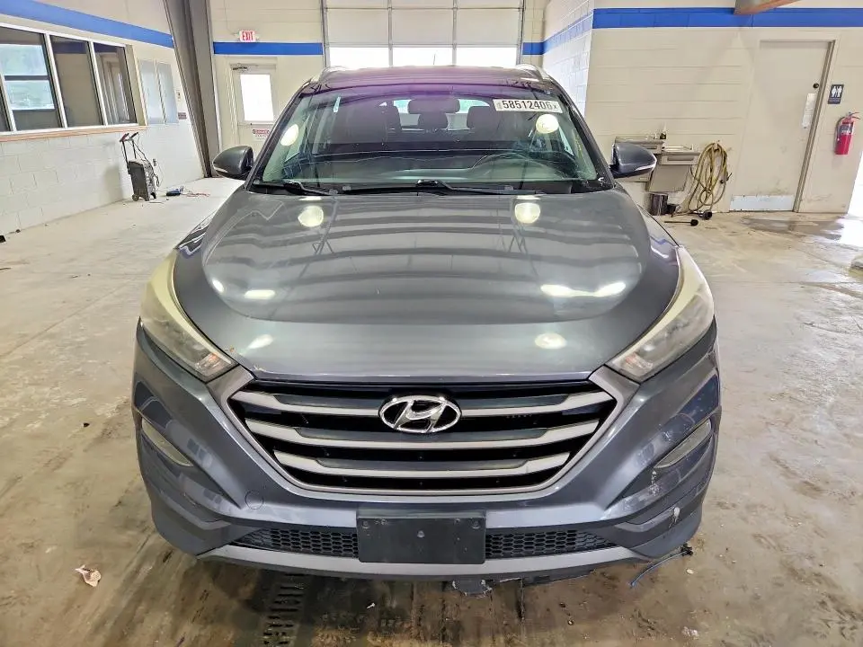 2016 HYUNDAI TUCSON SPORT  