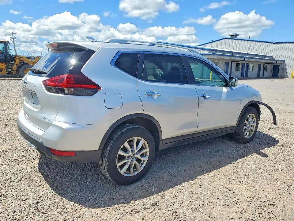 2018 NISSAN ROGUE SV  