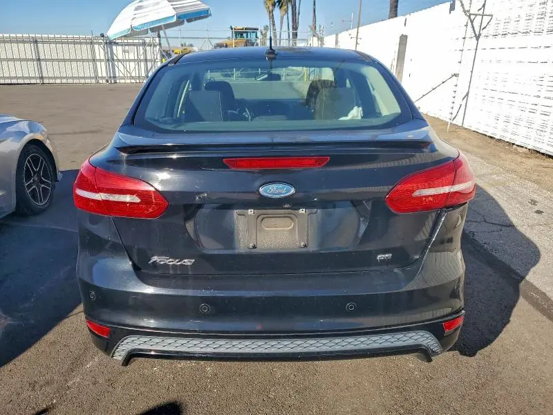 2016 FORD FOCUS SE  