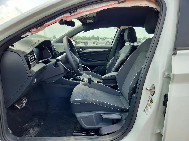 2025 VOLKSWAGEN JETTA SPORT  