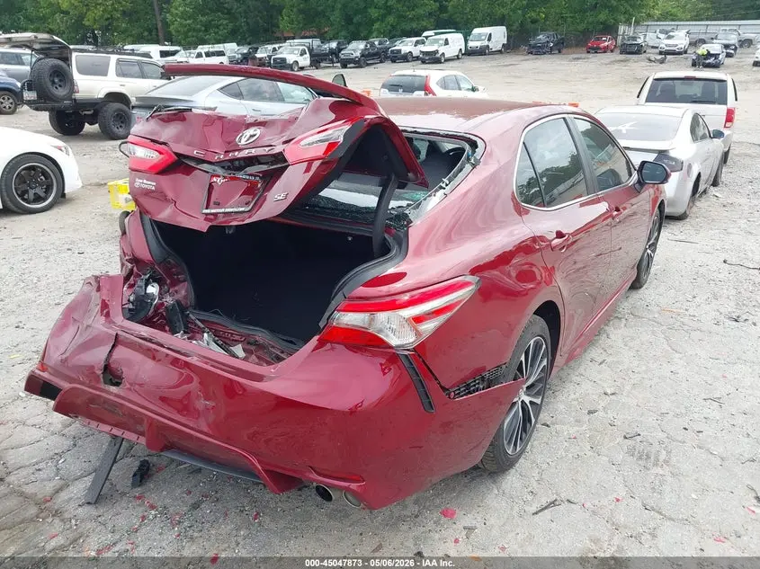 2018 TOYOTA CAMRY SE