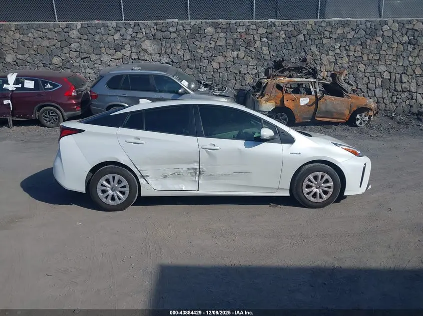 2021 TOYOTA PRIUS LE