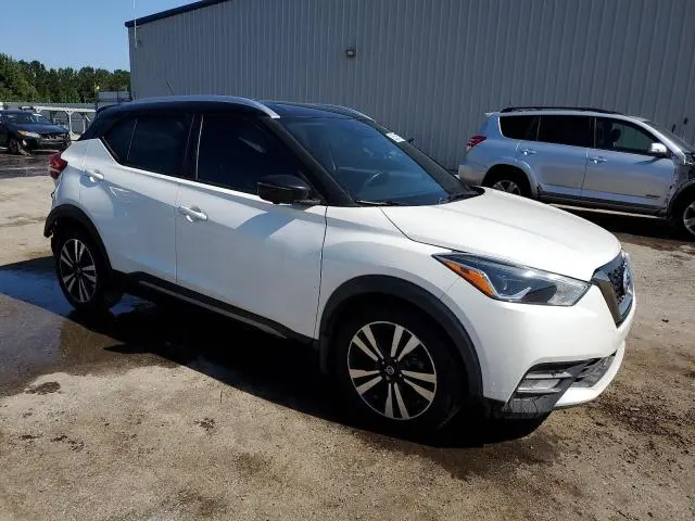 2020 NISSAN KICKS SR  