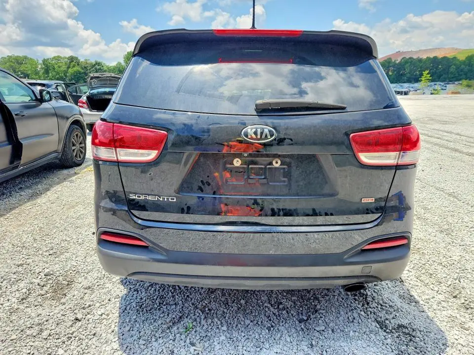 2017 KIA SORENTO LX  