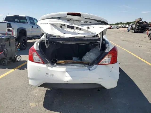 2019 NISSAN VERSA S