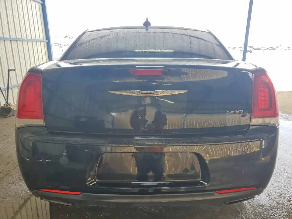 2018 CHRYSLER 300 S  