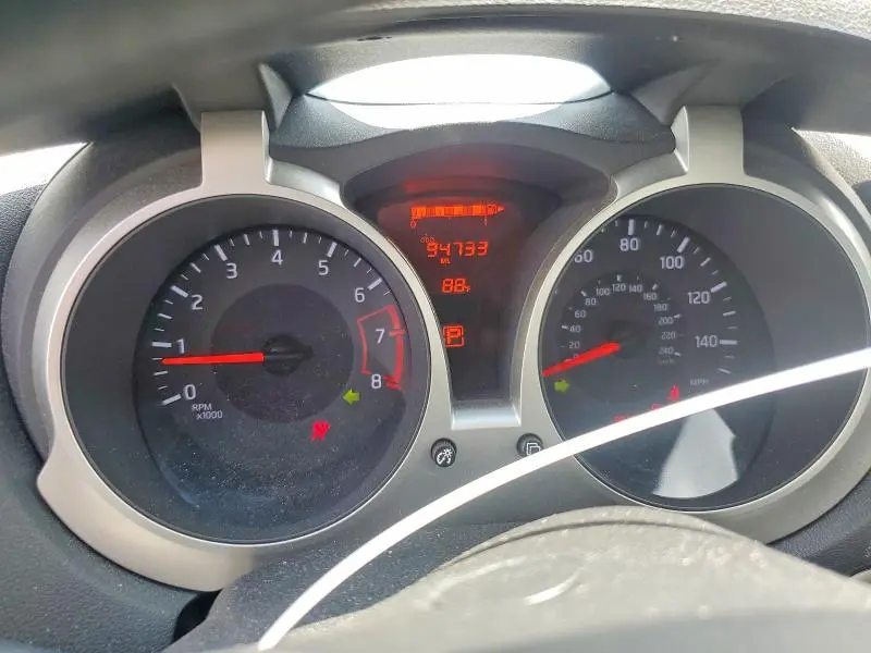 2017 NISSAN JUKE S  