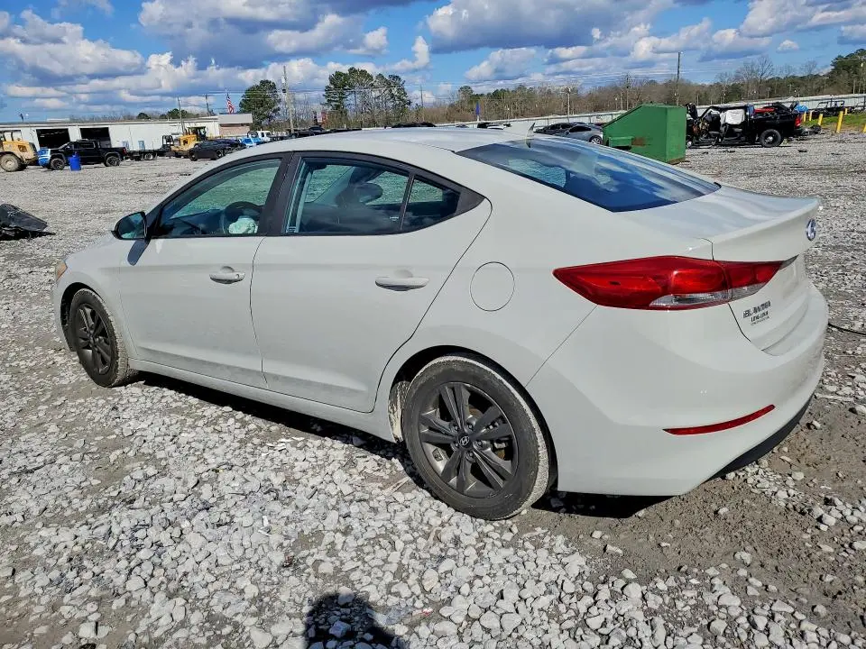 2018 HYUNDAI ELANTRA SEL  