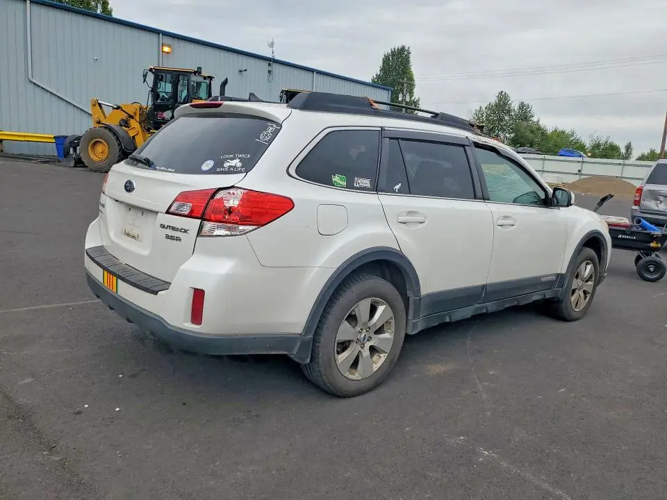 2012 SUBARU OUTBACK 3.6R LIMITED  