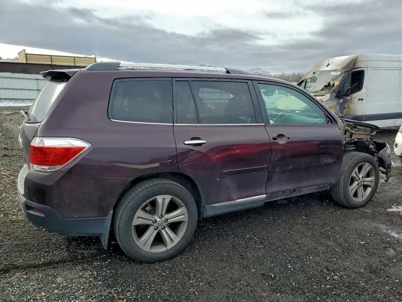 2011 TOYOTA HIGHLANDER LIMITED  