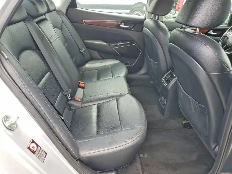 2017 KIA CADENZA PREMIUM  
