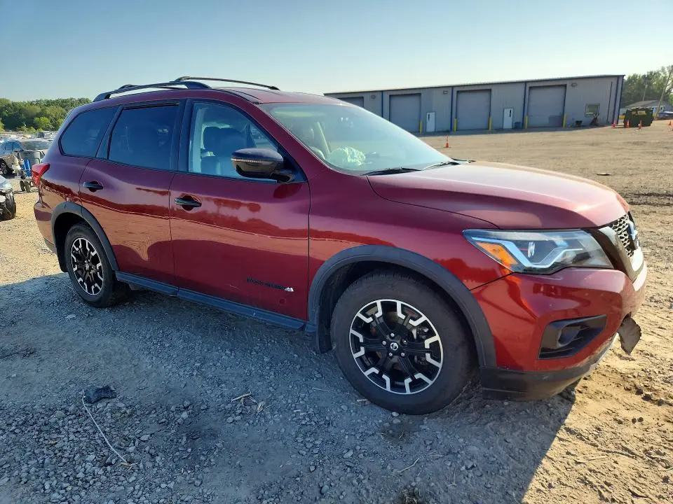 2020 NISSAN PATHFINDER SV  