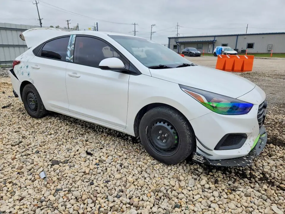 2020 HYUNDAI ACCENT SE  