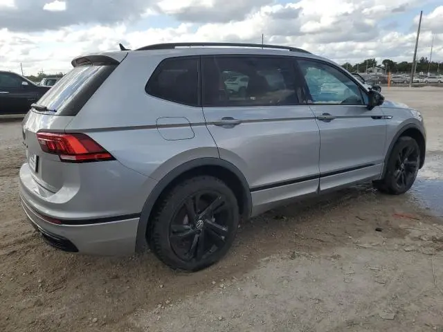 2023 VOLKSWAGEN TIGUAN SE R-LINE BLACK  