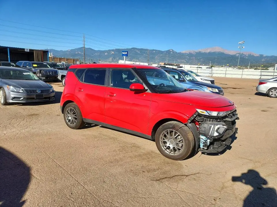 2021 KIA SOUL LX  