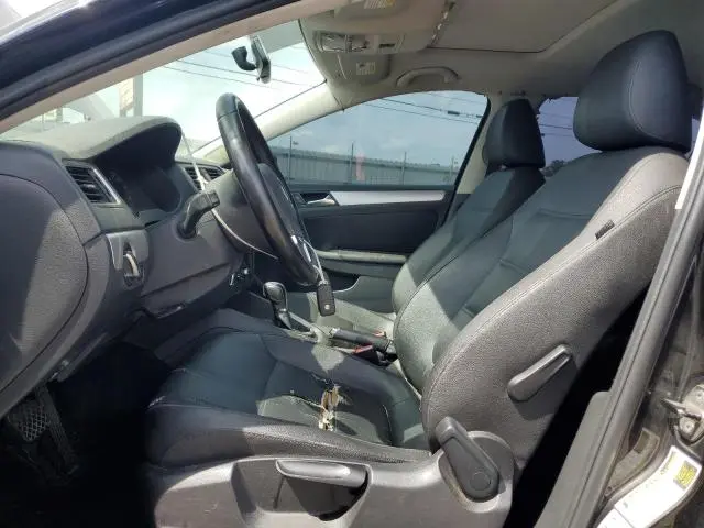 2011 VOLKSWAGEN JETTA SEL  