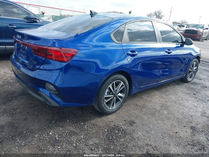 2024 KIA FORTE LXS