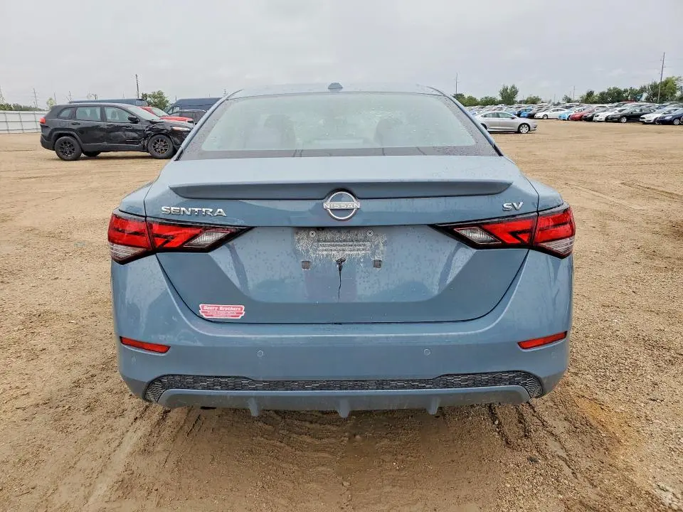 2024 NISSAN SENTRA SV  