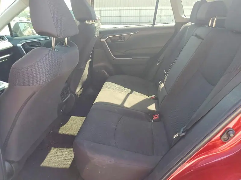 2023 TOYOTA RAV4 LE  