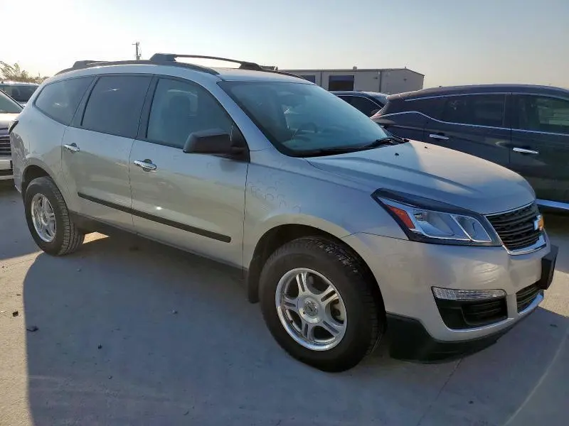 2013 CHEVROLET TRAVERSE LS  