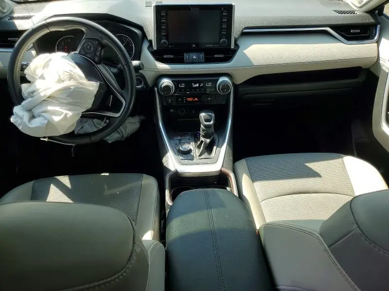 2020 TOYOTA RAV4 LIMITED  